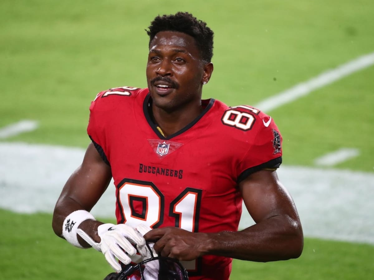 Is the NFL protecting Buccaneers' Antonio Brown from federal prosecution? 