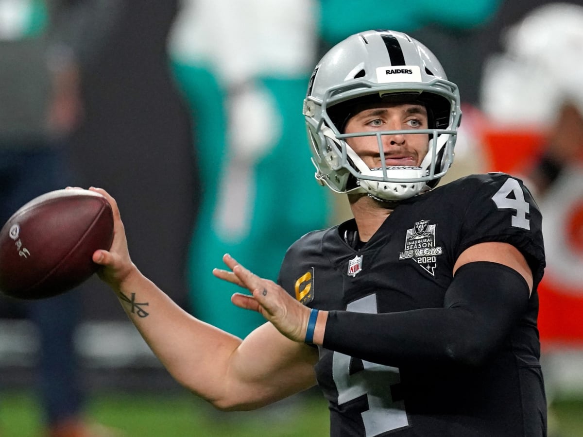 Derek Carr Move to Free Agency Official: Could Houston Texans Sign? -  Sports Illustrated Houston Texans News, Analysis and More