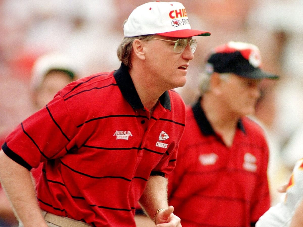 Marty Schottenheimer, longtime NFL coach, dead at 77 after battle with  Alzheimer's disease