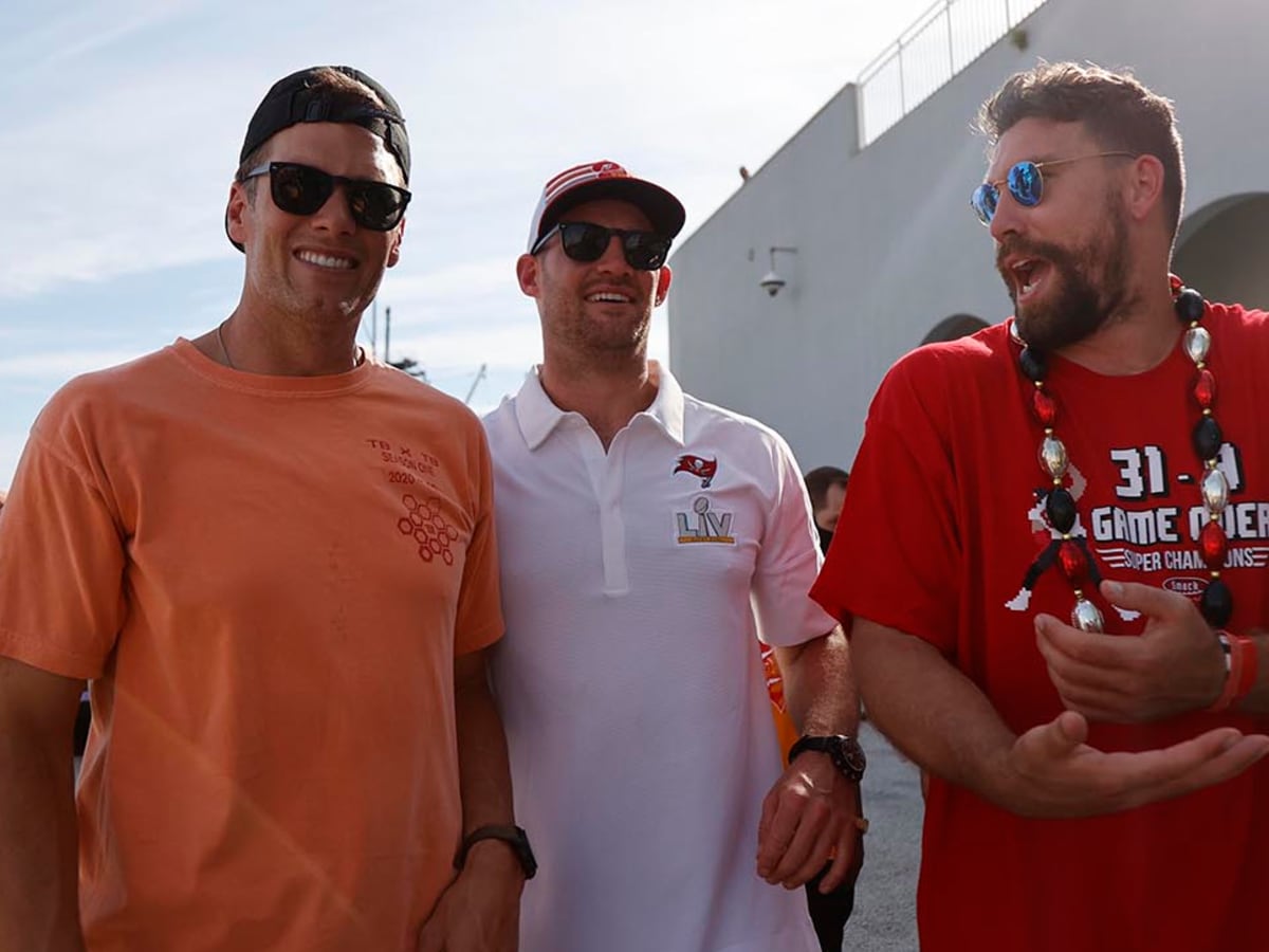 Tom Brady tosses Lombardi Trophy off boat at floating Super Bowl victory  parade