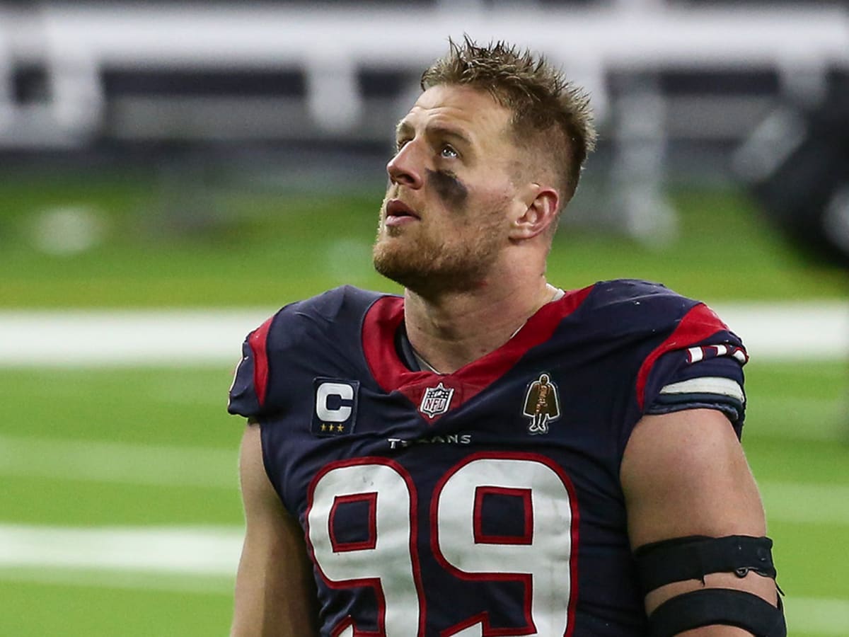 Texans' J.J. Watt, brothers emphasize need to hydrate