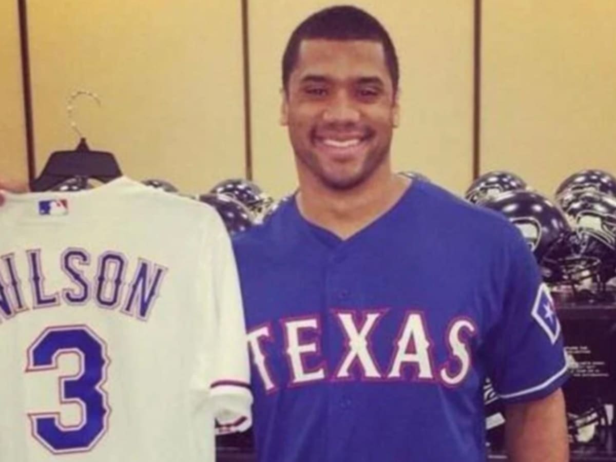 Russell Wilson enjoys time with Texas Rangers