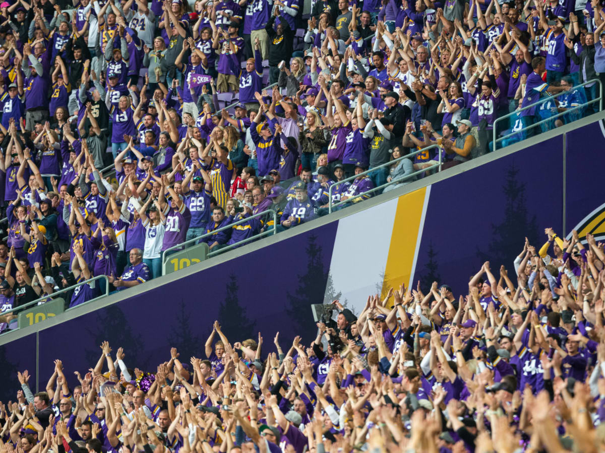 Absence of fans inside, outside U.S. Bank Stadium makes for eerily