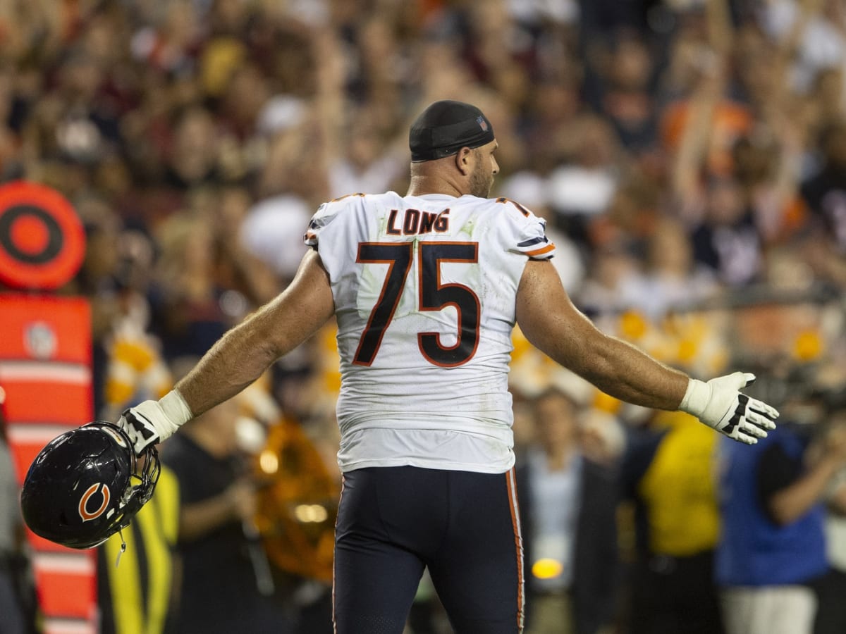 Kansas City Chiefs bolster offensive line with unretired guard Kyle Long,  source says - ESPN