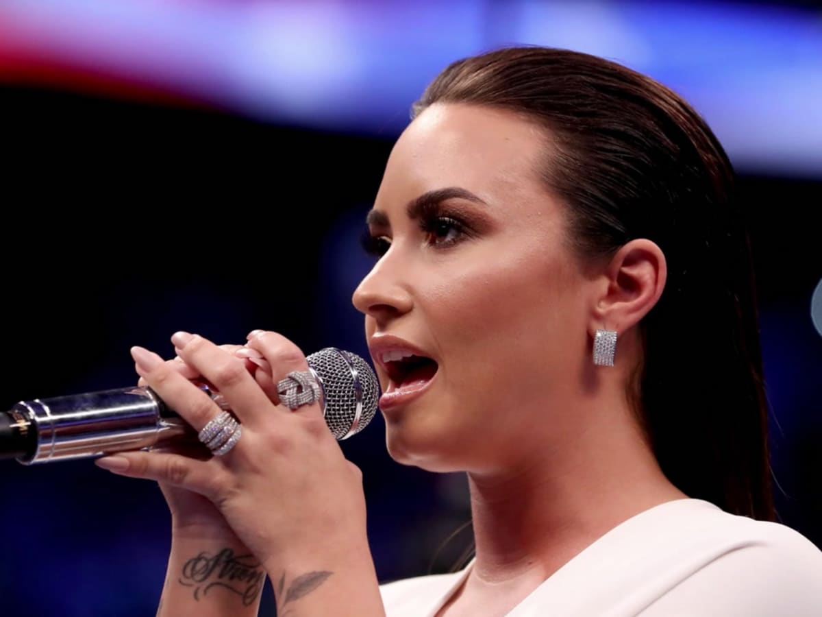 Demi Lovato sings national anthem at Super Bowl 2020 (video) - Sports  Illustrated