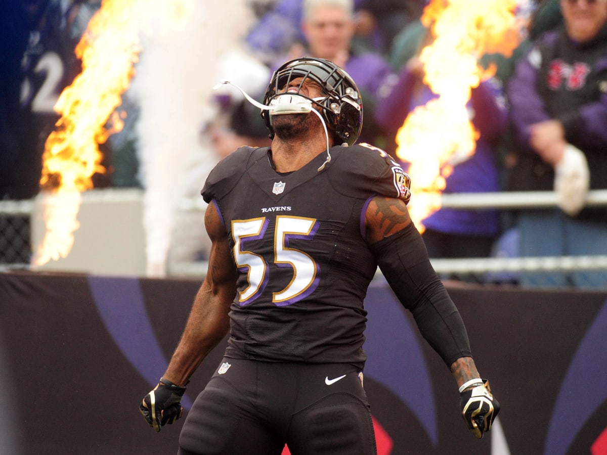 Terrell Suggs reportedly claimed off waivers by Chiefs