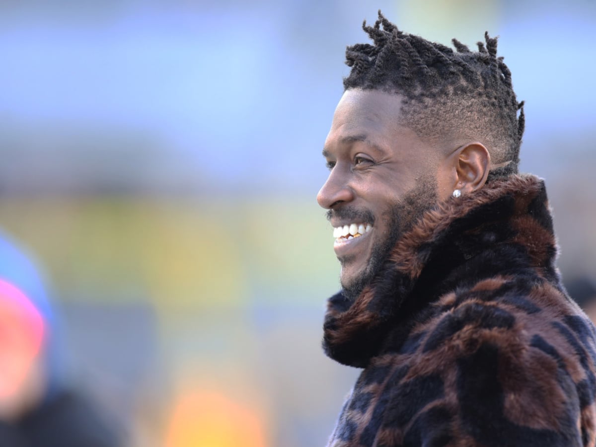 Breakout In The 'Burgh: Remembering Antonio Brown's Spectacular SNF  Performance Against The Bears - Steelers Depot