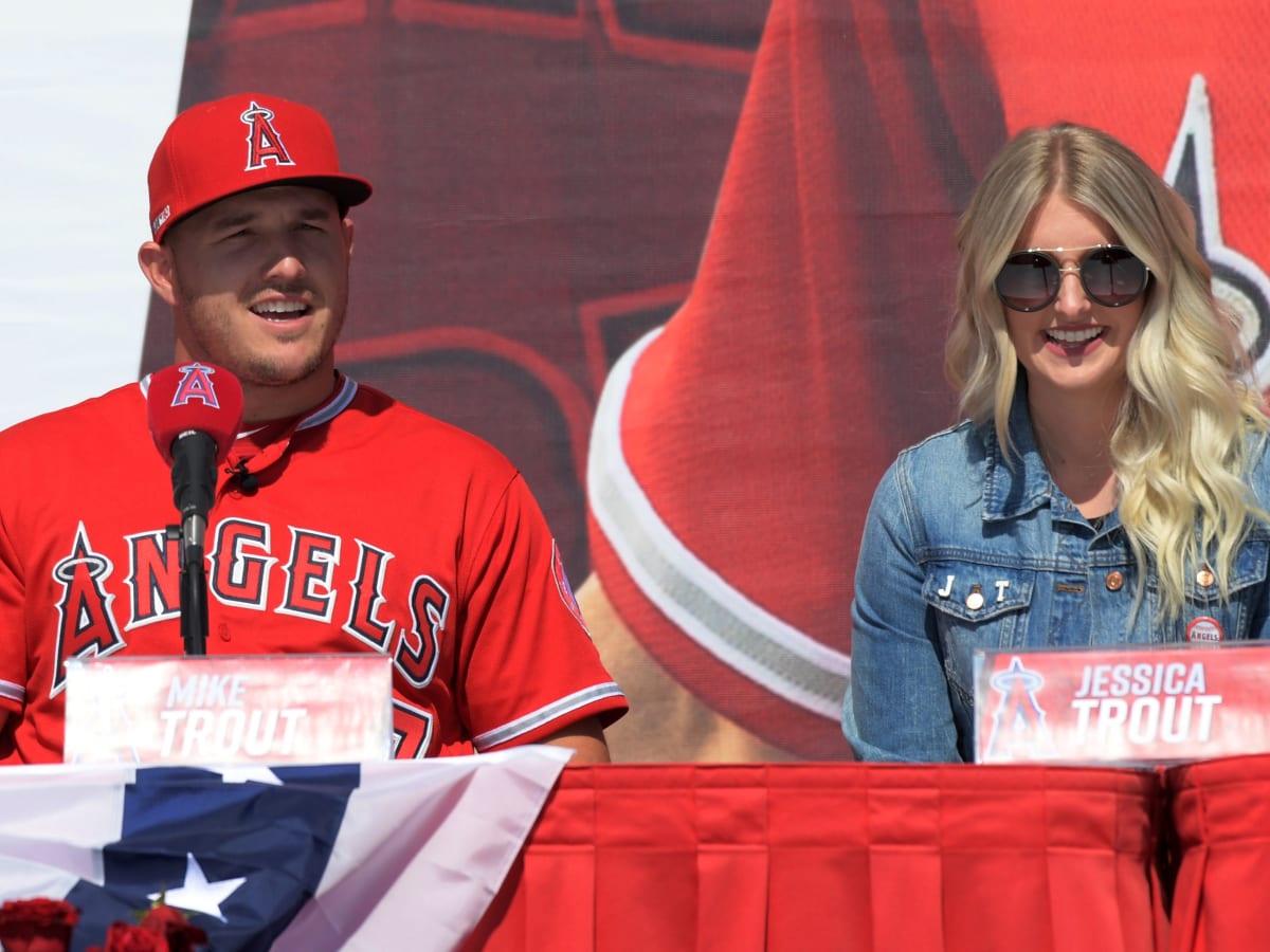 Mike Trout, whose wife is pregnant, unsure if he'll play this season