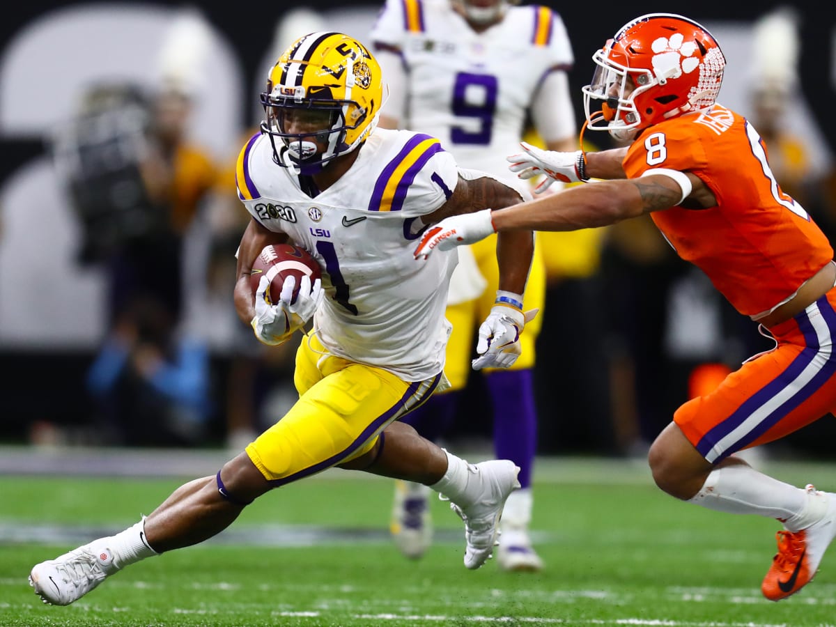 Chasen Hines, LSU's starting right guard, announces he will return