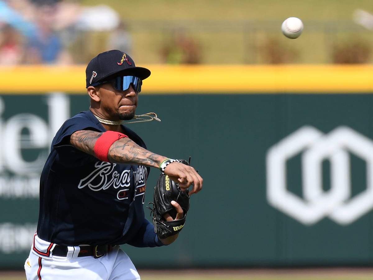 Braves don't envision Riley, Camargo together on opening day roster