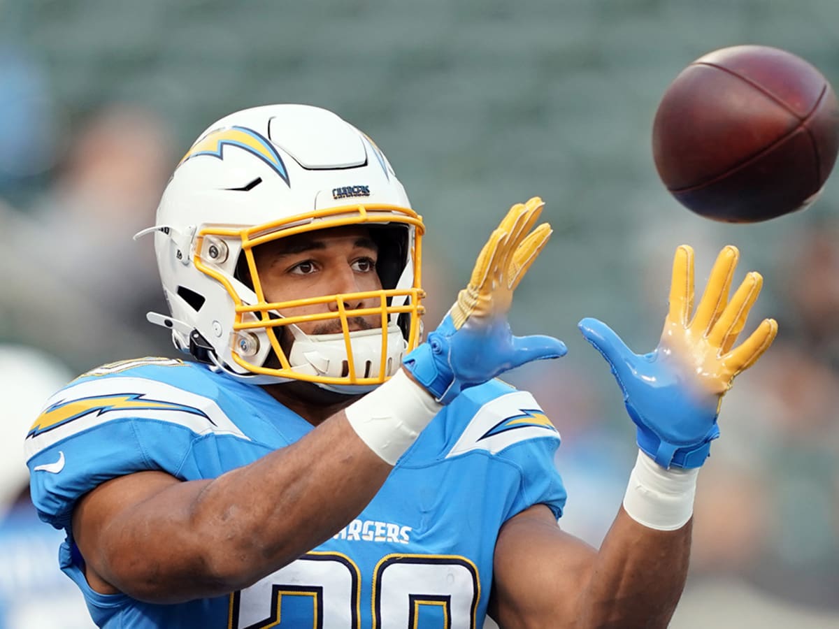 Austin Ekeler has 'great relationship' with Chargers but 'relentlessly  pursuing' opportunity for better deal