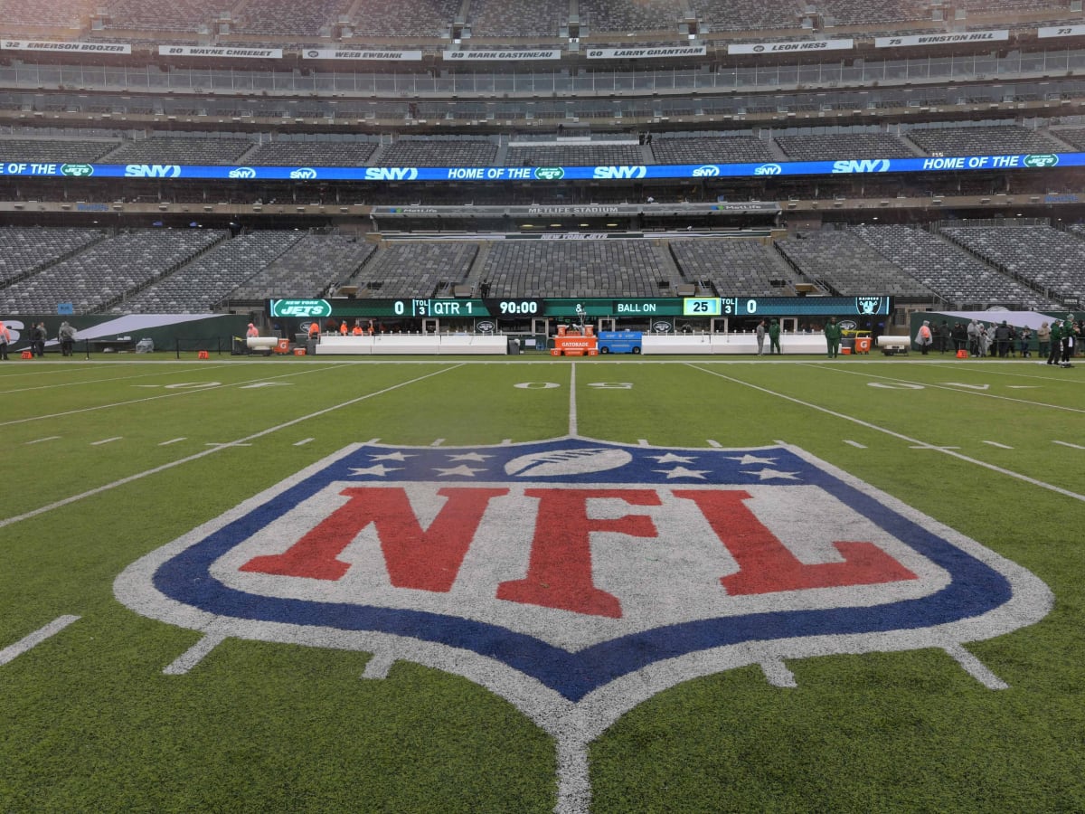 Jets head coach dismisses notion that MetLife Stadium turf caused