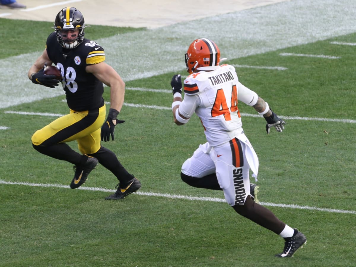 Nick Vannett isn't worthy of living inside the heads of Steelers