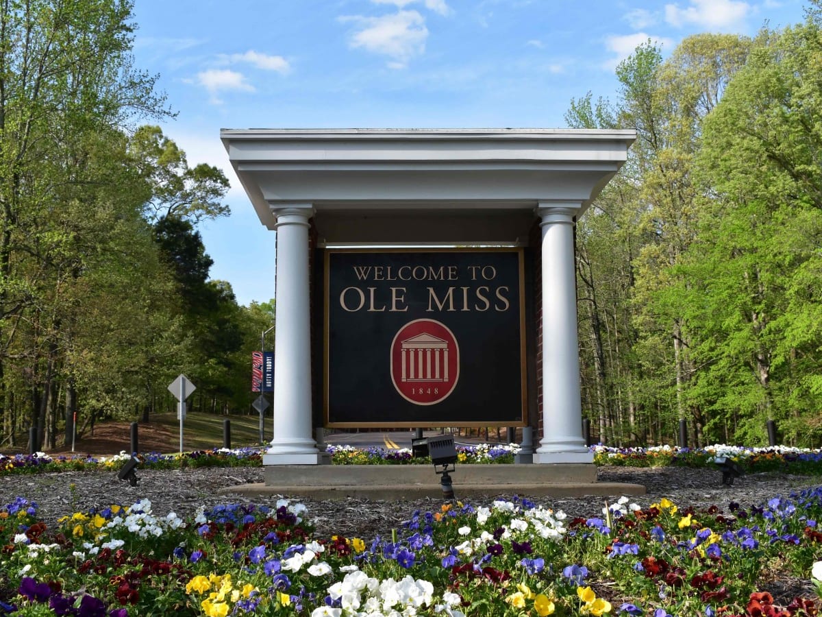 Ole Miss Baseball Holds Uniform Photoshoot on Oxford Square - The Grove  Report – Sports Illustrated at Ole Miss