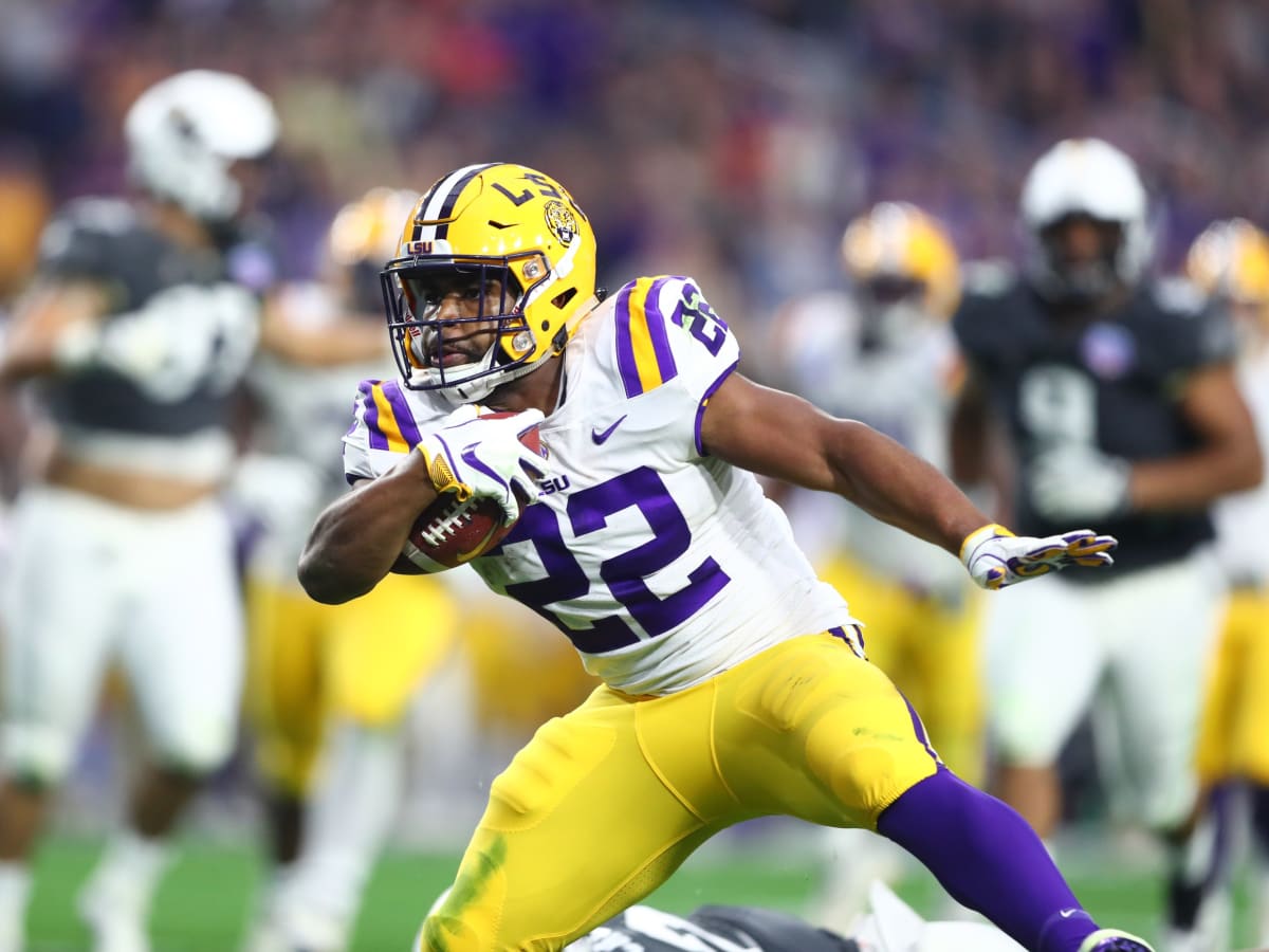 NFL on X: With the No. 32 overall pick, the @Chiefs select @LSUfootball RB  Clyde Edwards-Helaire! (by @Bose) #NFLDraft  / X