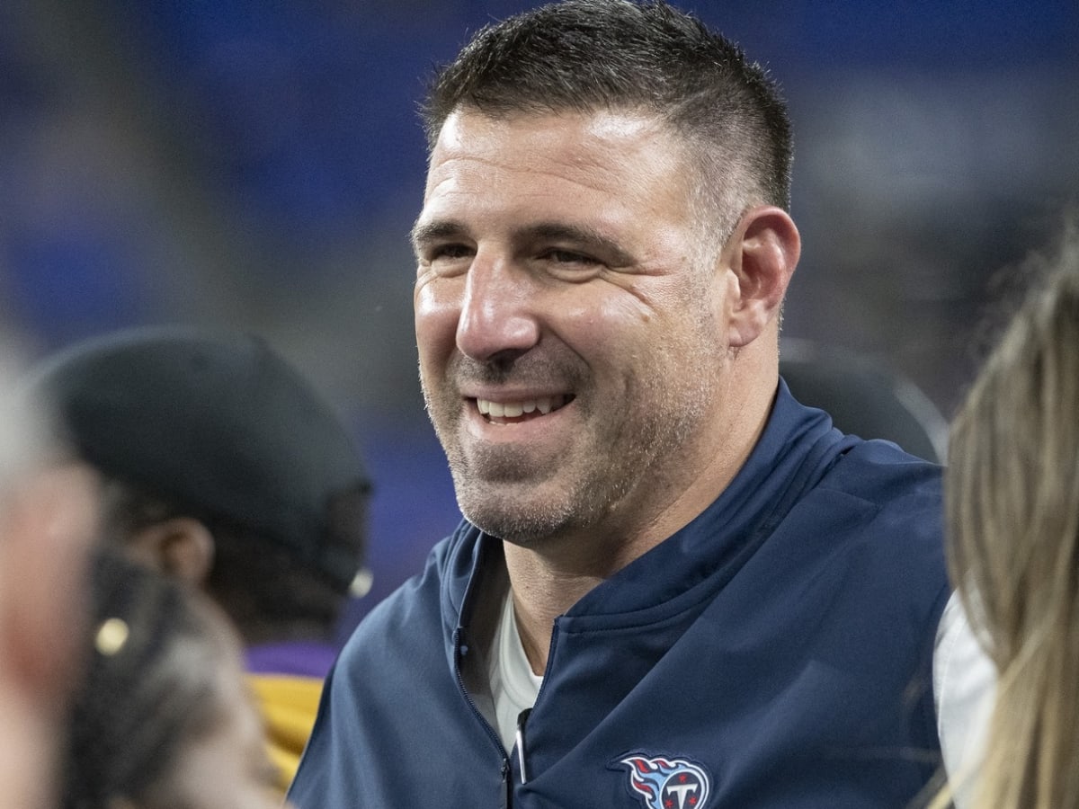 Titans News: Coach Mike Vrabel is doing it his way, media be darned