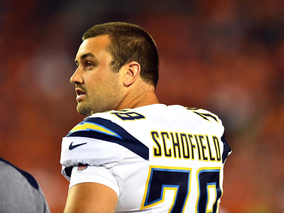 Panthers sign guard Michael Schofield per report - Cat Scratch Reader