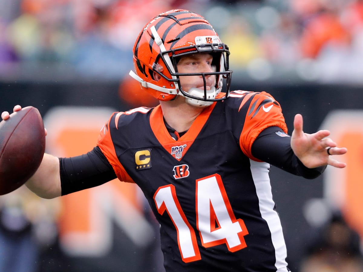 Ex-Bengal QB Andy Dalton signs with Dallas Cowboys