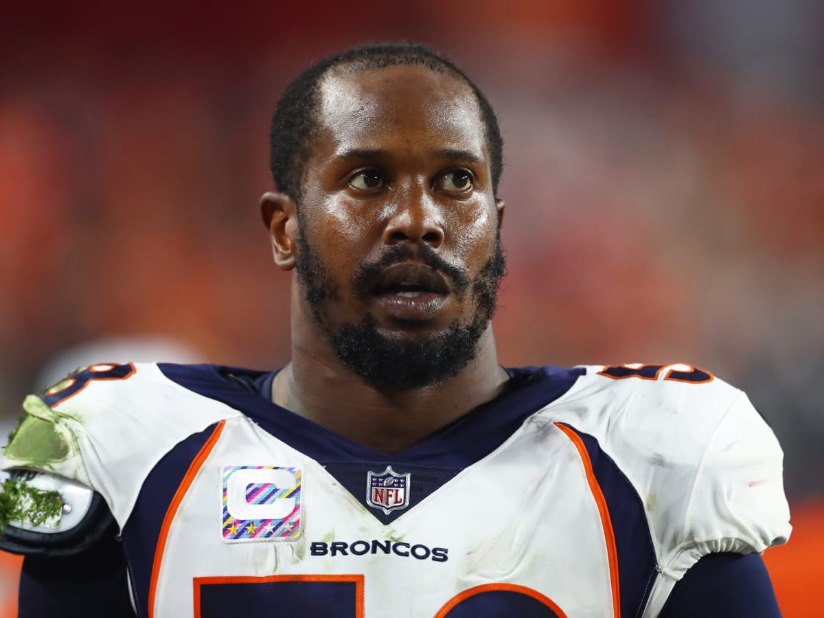 Broncos' Von Miller peppered with more contract questions at his