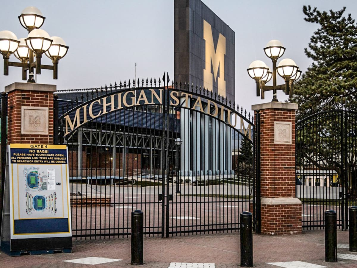 The Four Players That Deserve A Statue Outside Of Michigan Stadium - Sports  Illustrated Michigan Wolverines News, Analysis and More