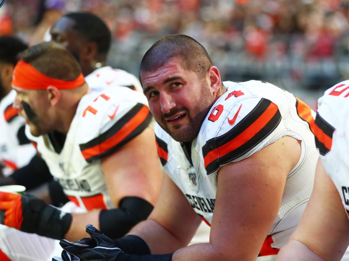 JC Tretter Plans to Play Next Season, Leaving Browns With Decision to Make  - Sports Illustrated Cleveland Browns News, Analysis and More