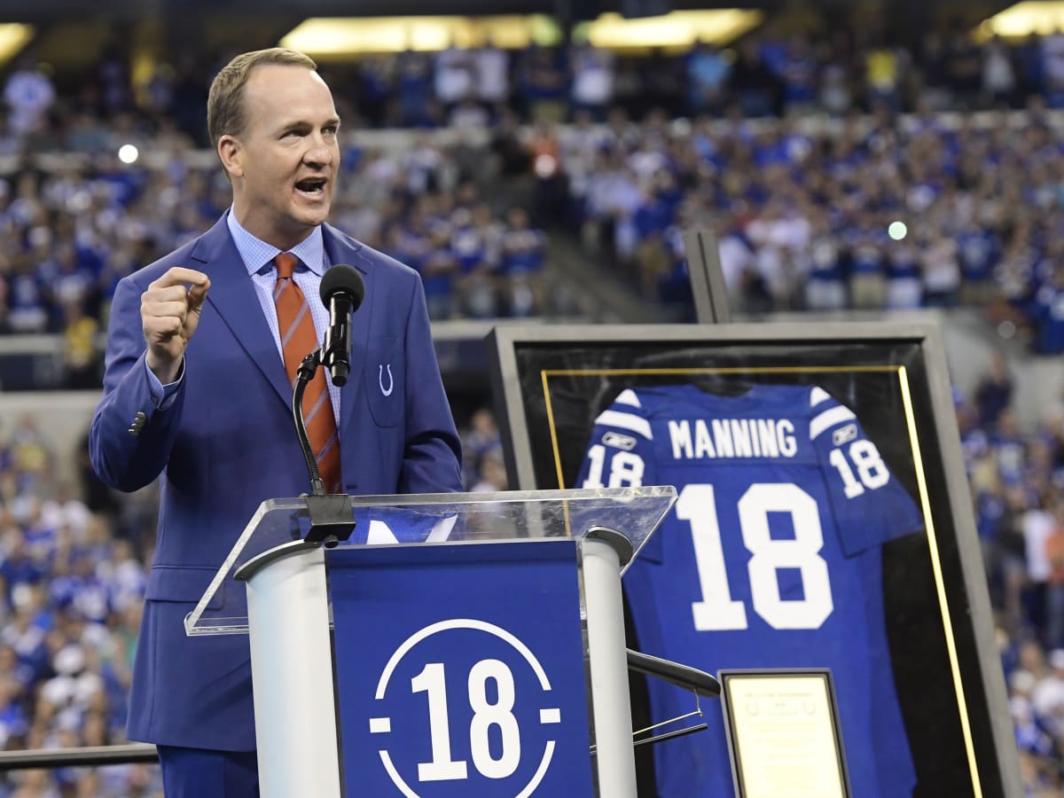 Peyton Manning claims Patriots had microphone in his locker