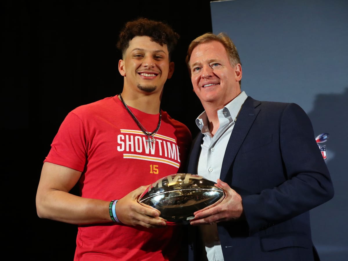 Mahomes, Mathieu Leading Chiefs In Voter Registration Drive