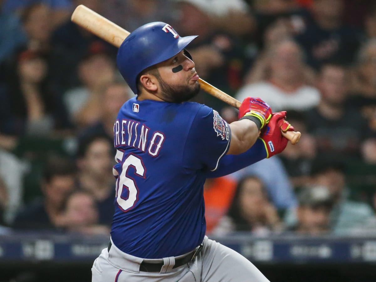 Rangers rookie Jose Trevino caps emotional Father's Day with walk