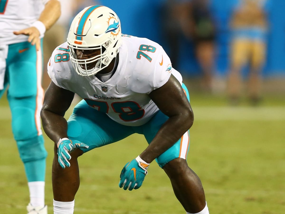 Dolphins hopeful Tunsil, James ready for Sunday