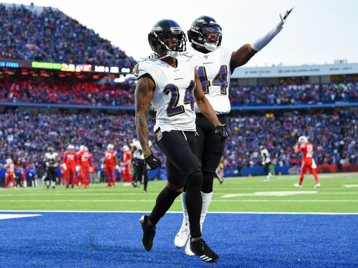 With CBs Marlon Humphrey and Marcus Peters 'playing out of their minds,'  Ravens defense feeling confident