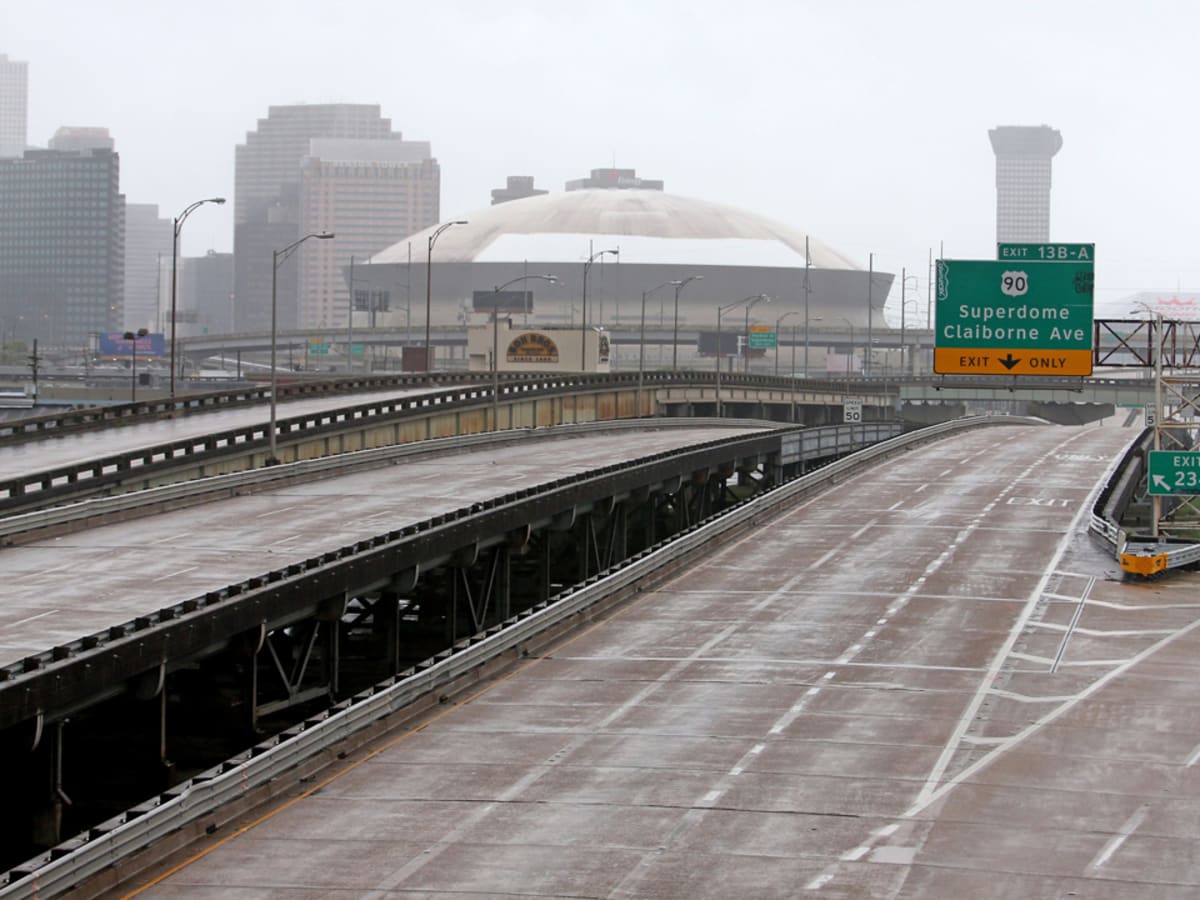 Saints' Caesars Superdome roof catches fire