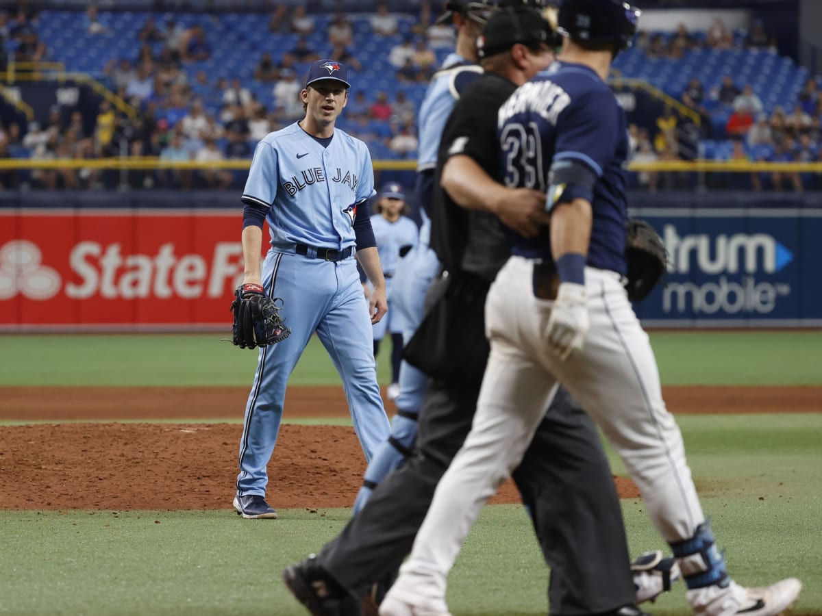 Blue Jays' costly mistakes derail Ray's impressive debut against