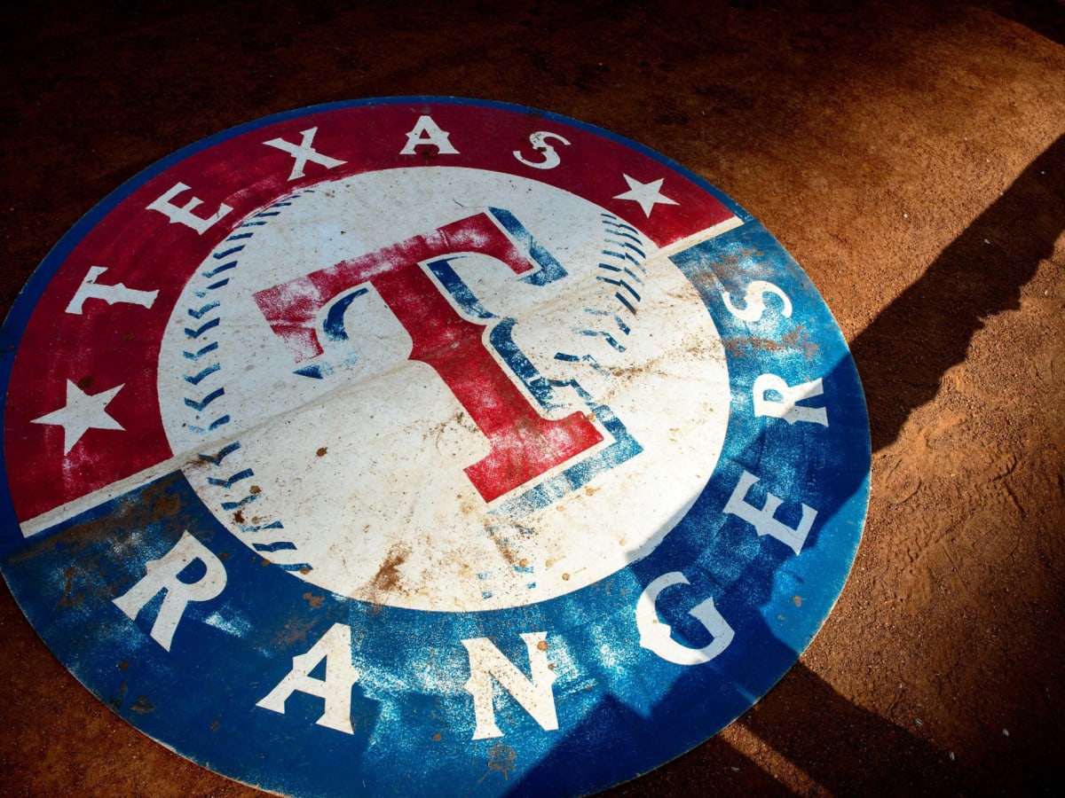 Calhoun 2 HRs, Pérez wins 7th straight as Rangers beat Mets Southwest News  - Bally Sports