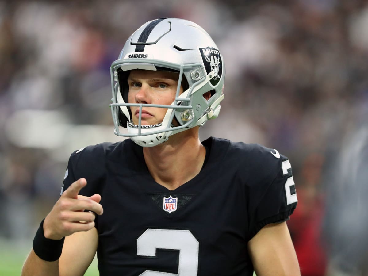 Raiders benefit from Vikings kicker problems with Daniel Carlson