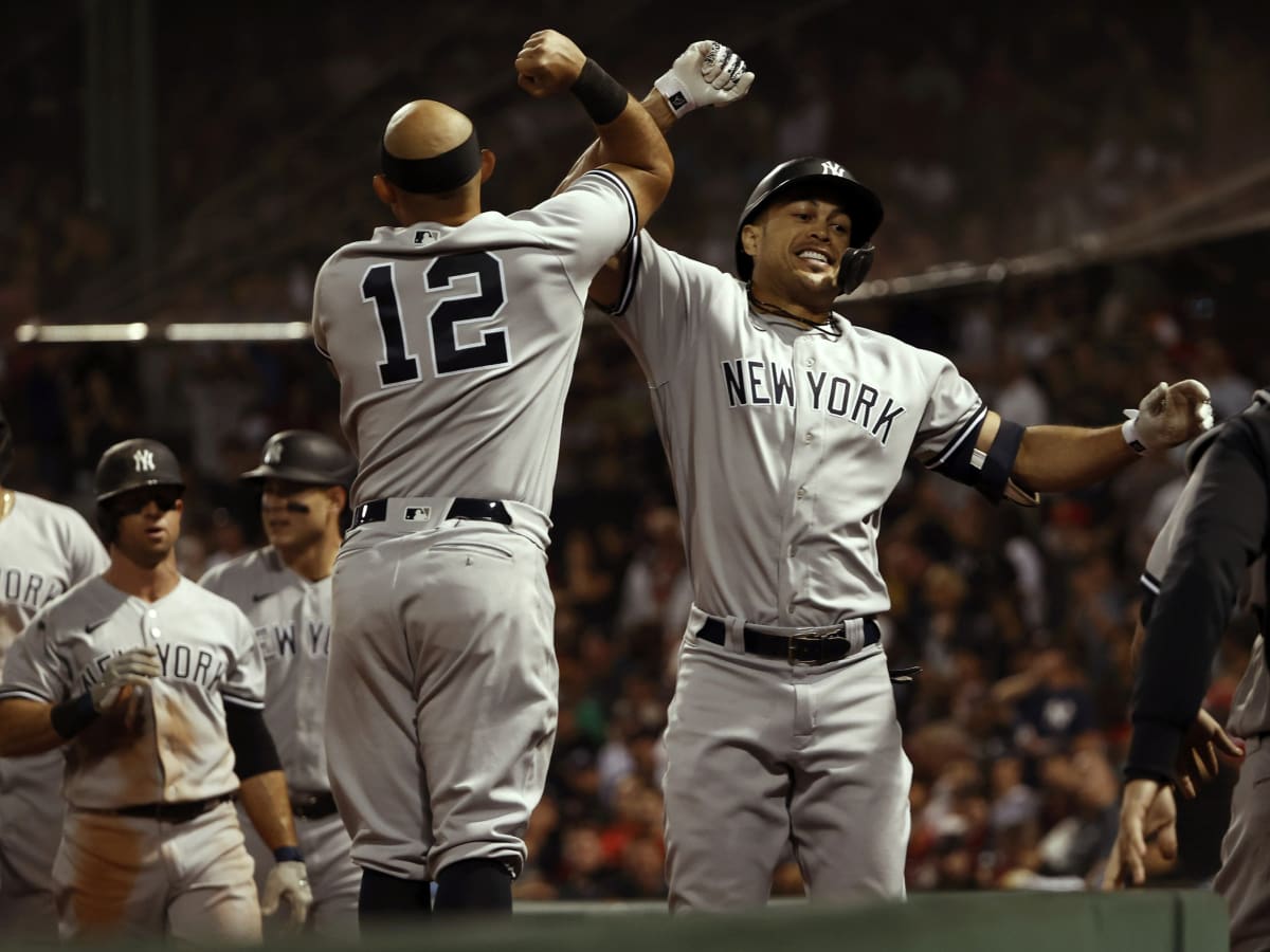 Giancarlo Stanton Hits CLUTCH Go-Ahead 2-Run Home Run In 9th