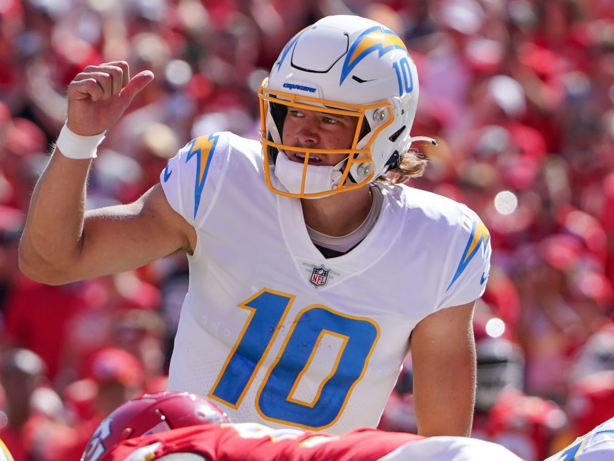 Los Angeles Chargers QB Justin Herbert Shines in Win Over Chiefs - Sports Illustrated Oregon Ducks News, Analysis and More