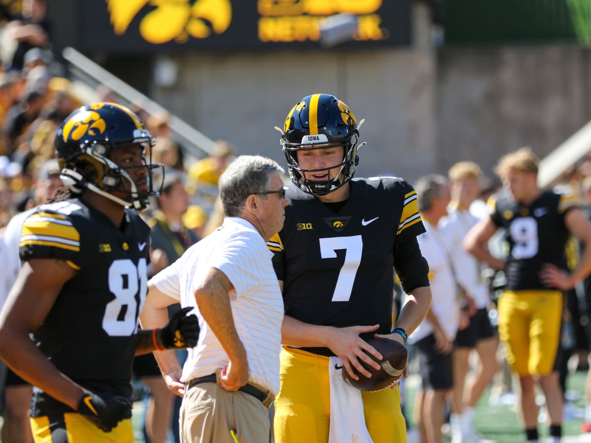 Iowa football: Photos of former Hawkeyes quarterback Brad Banks