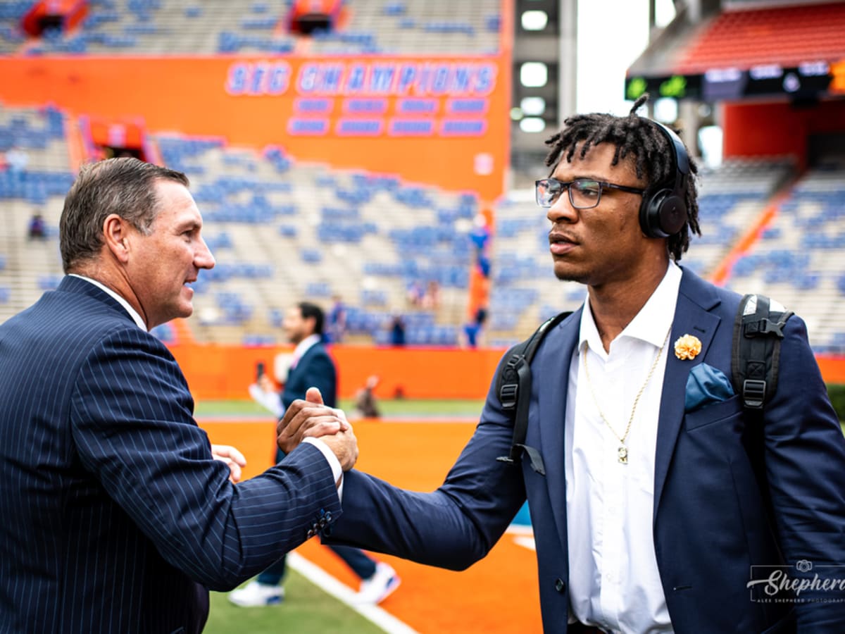 What's with Anthony Richardson's helmet? New Axiom model making headway in  Gators' locker room - The Athletic