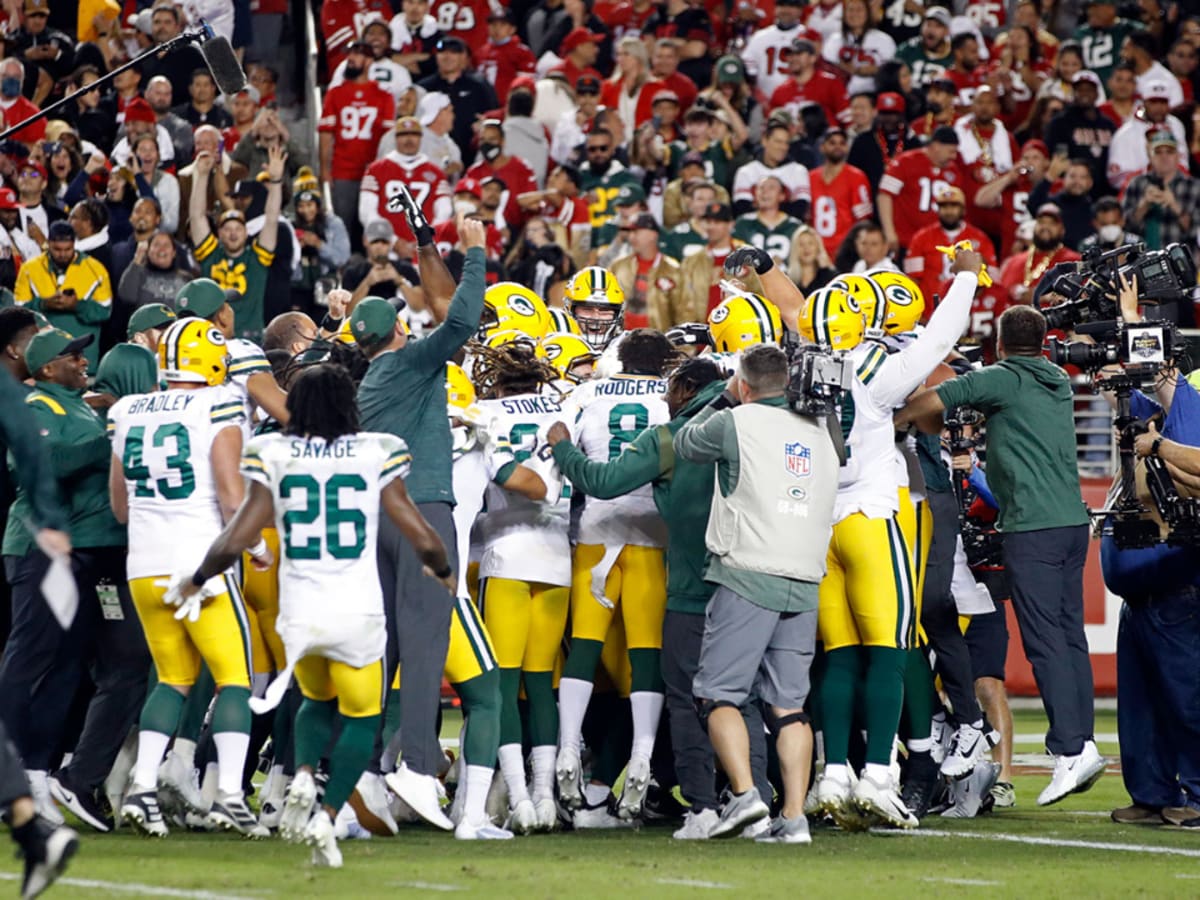 BLOG: Packers defeat 49ers, 30-28