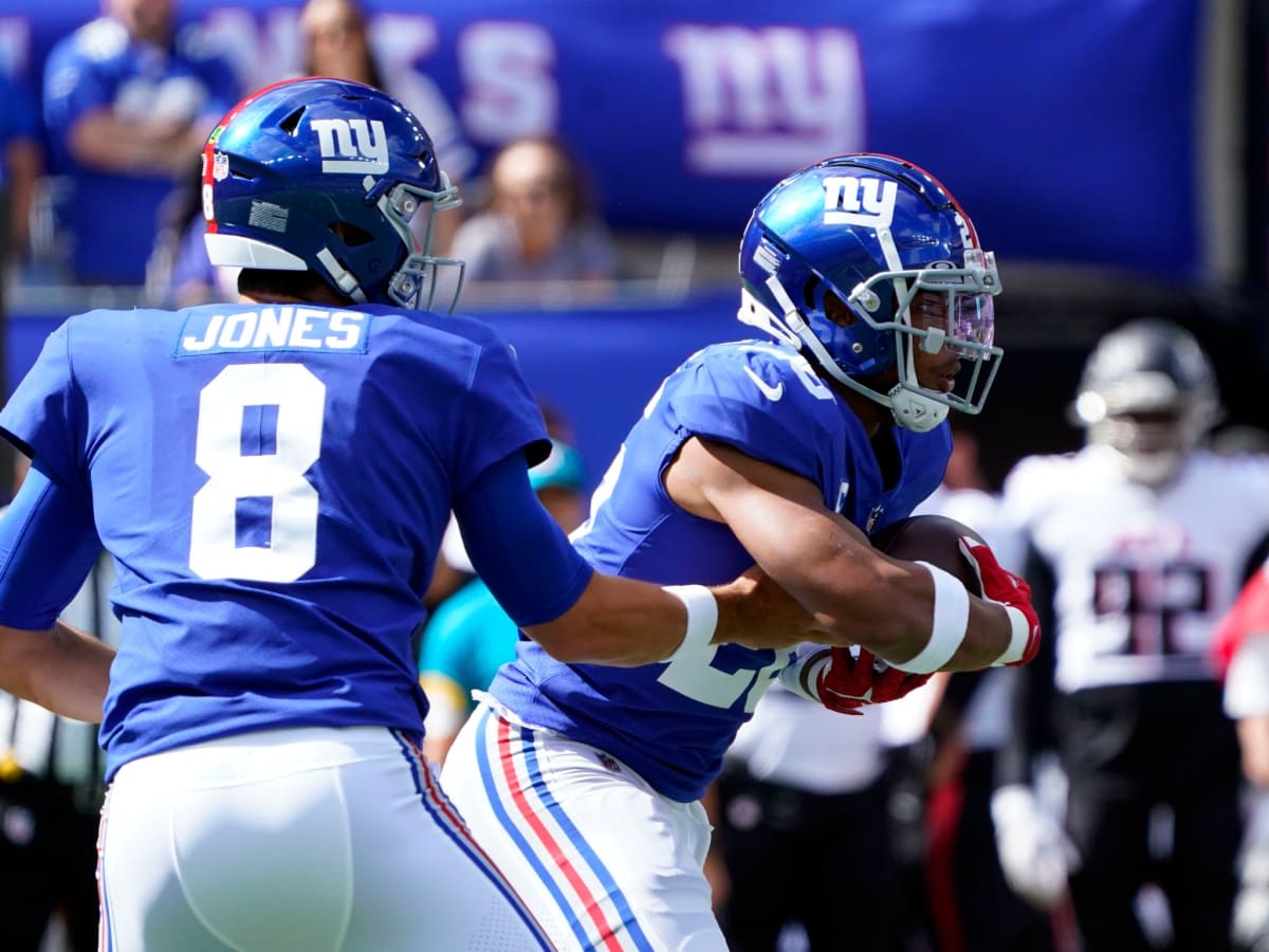 New York Giants Drop Fifth Straight in Embarrassing 29-3 Loss to Bears -  Sports Illustrated New York Giants News, Analysis and More