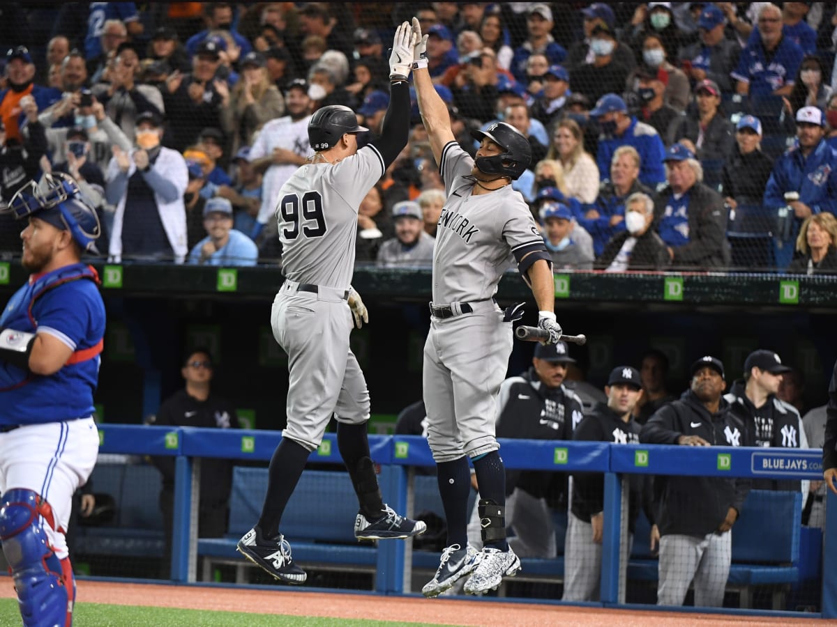 Yankees crush Blue Jays, extend AL Wild Card lead