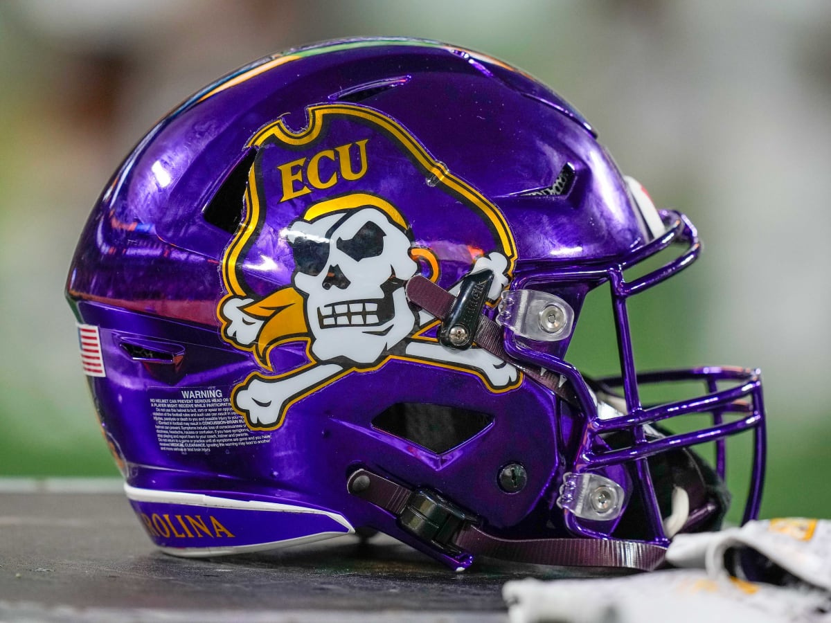 Navy Outlasts East Carolina, 27-23 - East Carolina University