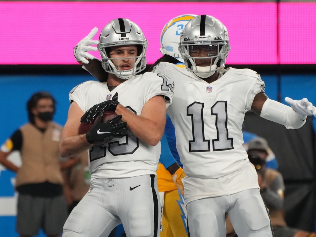 Former Clemson Star, Las Vegas Raiders WR Hunter Renfrow Lobbying to Play  Defense - Sports Illustrated Clemson Tigers News, Analysis and More