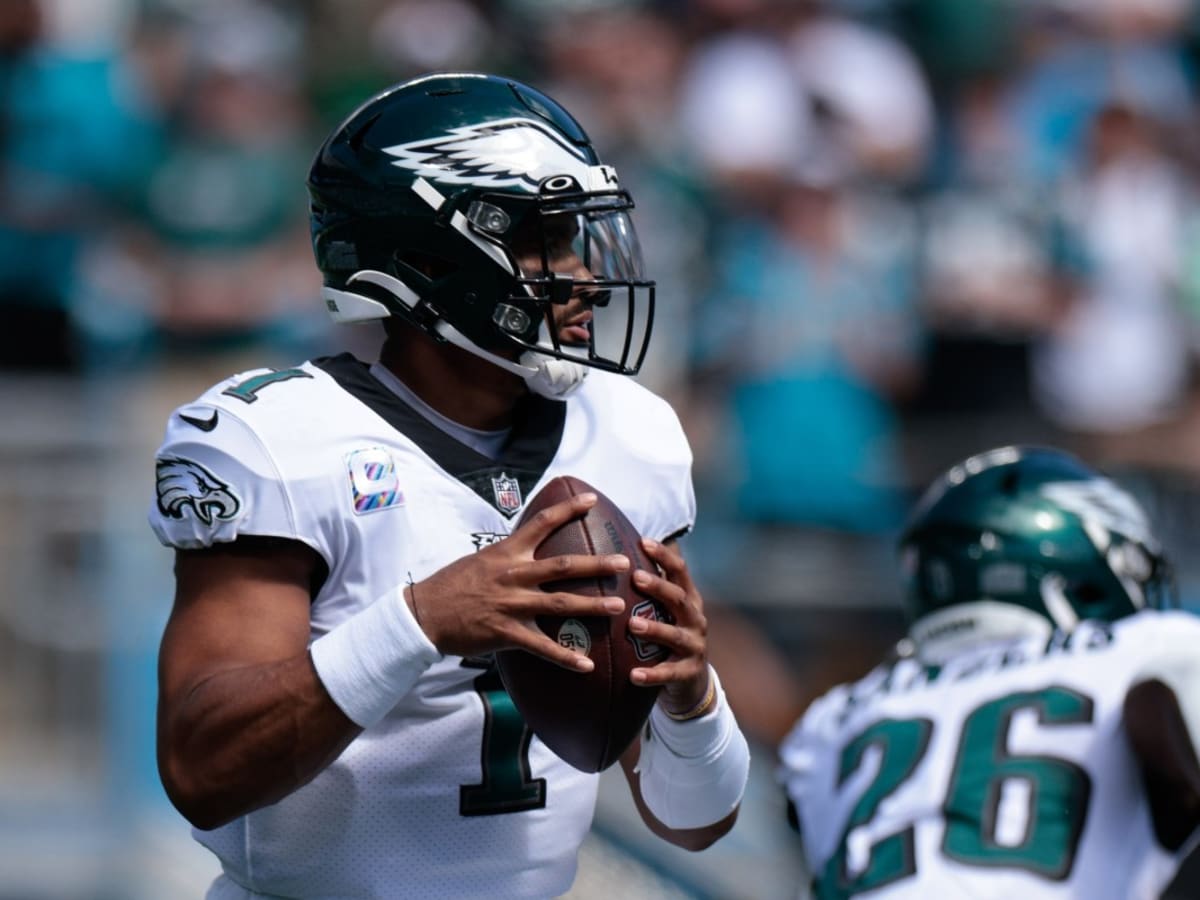 Hurts, Eagles late rally gives Philadelphia 21-18 win over Panthers.