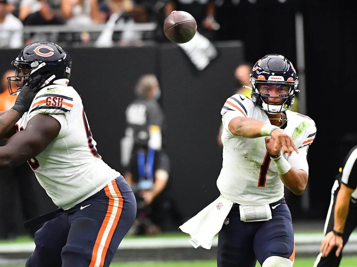 Justin Fields' big leap forward wasted in 31-28 defeat - Sports Illustrated Chicago  Bears News, Analysis and More