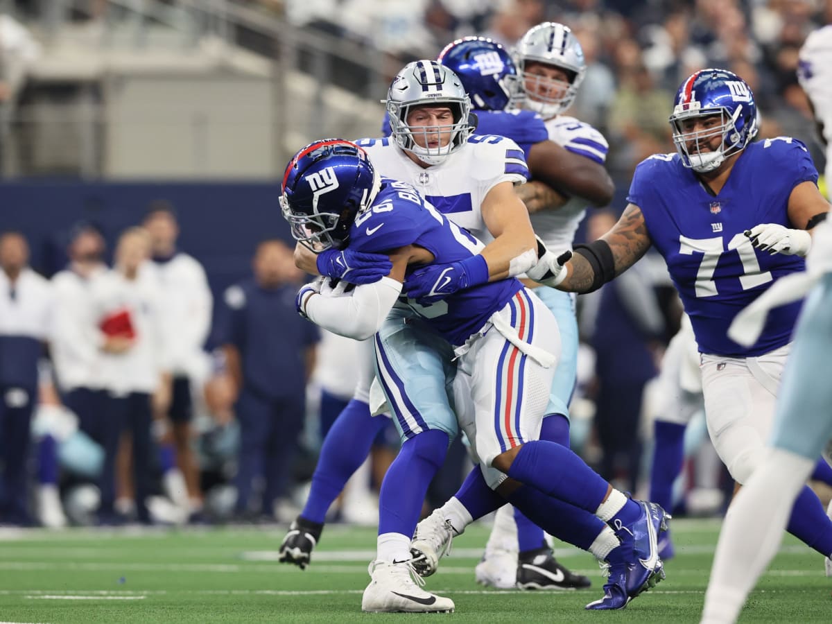 Saquon Barkley leaves Giants game with ankle injury