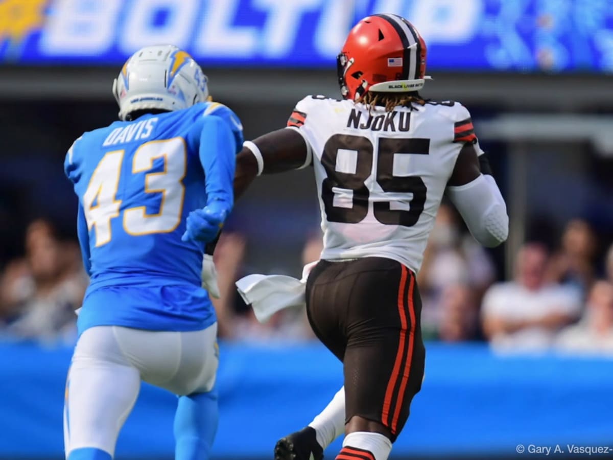 David Njoku's unreal touchdown catch leads Browns to upset Tom