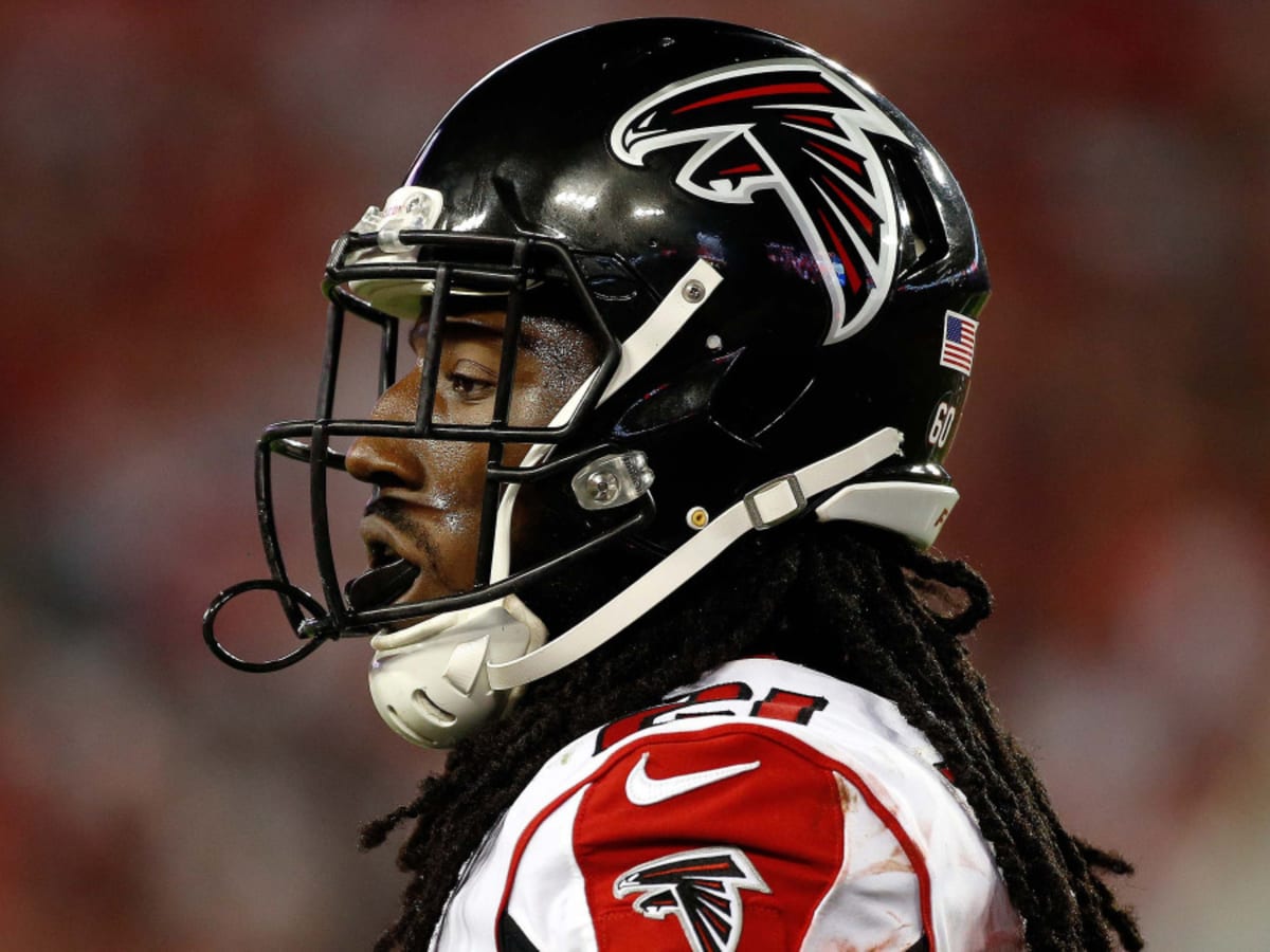 Atlanta Falcons cornerback Desmond Trufant (21) celebrates an