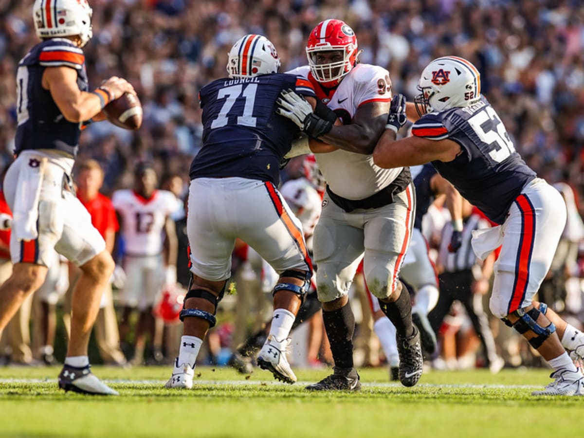 Ohio State football's Thayer Munford a Lombardi Award semifinalist 