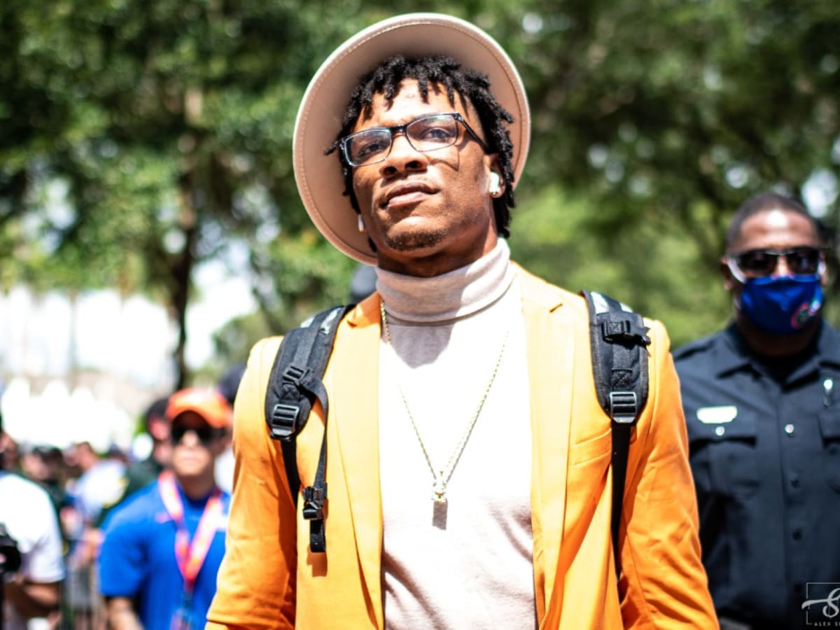 What's with Anthony Richardson's helmet? New Axiom model making headway in  Gators' locker room - The Athletic